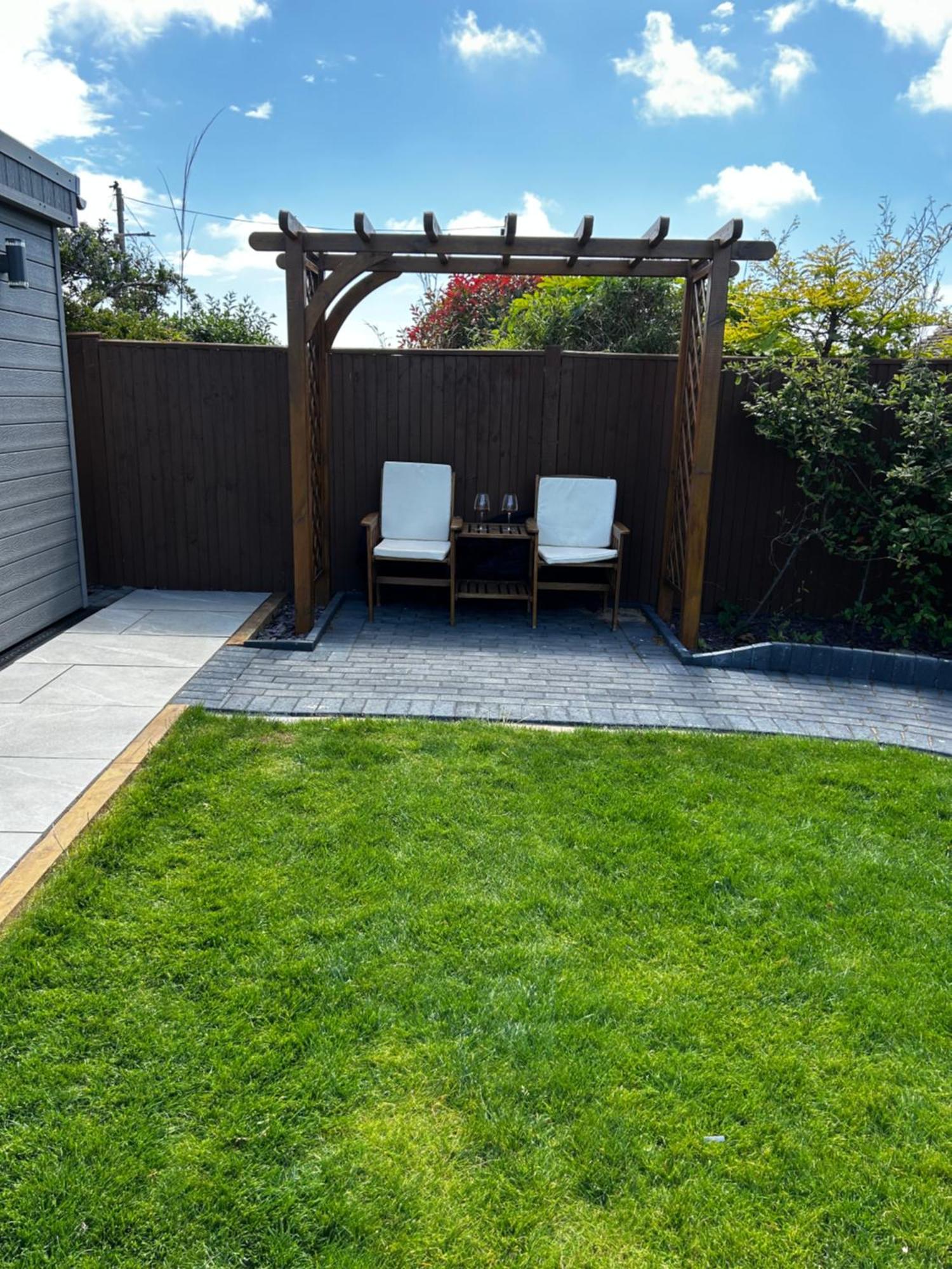 Whispering Waves Guest House, Brighton-8 Mins, Guests 4, Near Beachfront, Free Parking Wifi And Kitchen Peacehaven Екстериор снимка